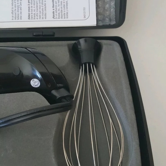 Hamilton Beach HB06 Black Emersion Hand Blender & Whisk With Case - Picture 5 of 6